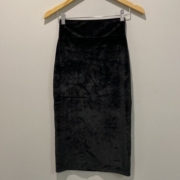 Aritzia Wilfred Free Bela Black Velvet Midi Skirt - Picture 4 of 7